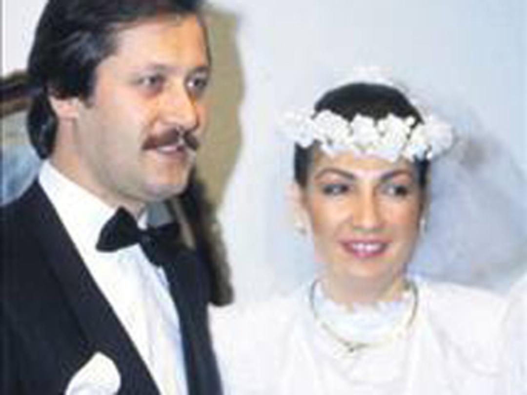 25 yıllık eşini aldattı mı?