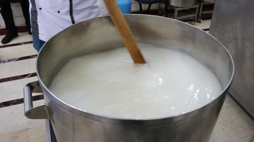 Tatlıcıların şerbette kullandıkları şekere dikkat