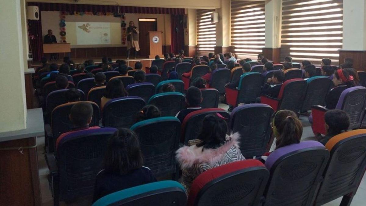 &Ouml;ğrencilere y&ouml;nelik &ldquo;biyolojik &ccedil;eşitlilik&rsquo;&rsquo; eğitimleri devam ediyor