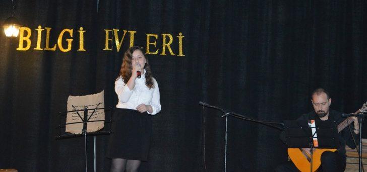 Kartepeli miniklerden şiir dinletisi G2