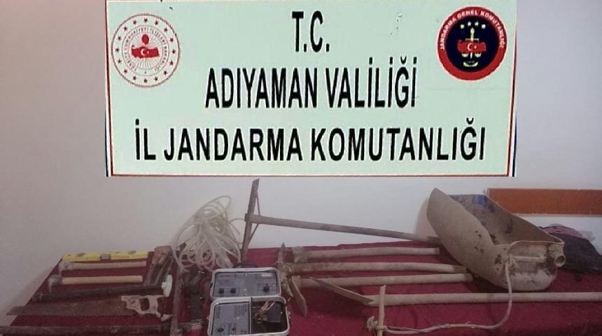 Adıyaman’da kaçak kazı yapanlara gözaltı