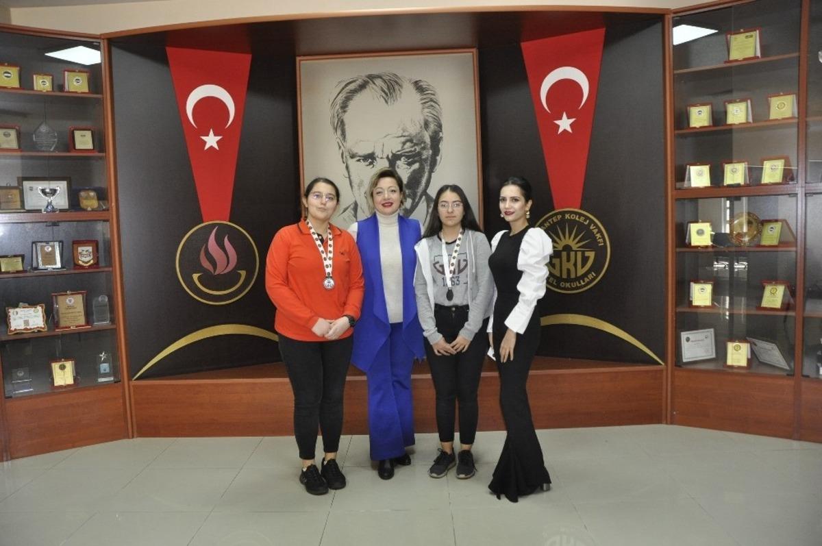 &Ouml;zdebir&rsquo;in 2 T&uuml;rkiye Şampiyonu GKV&rsquo;den