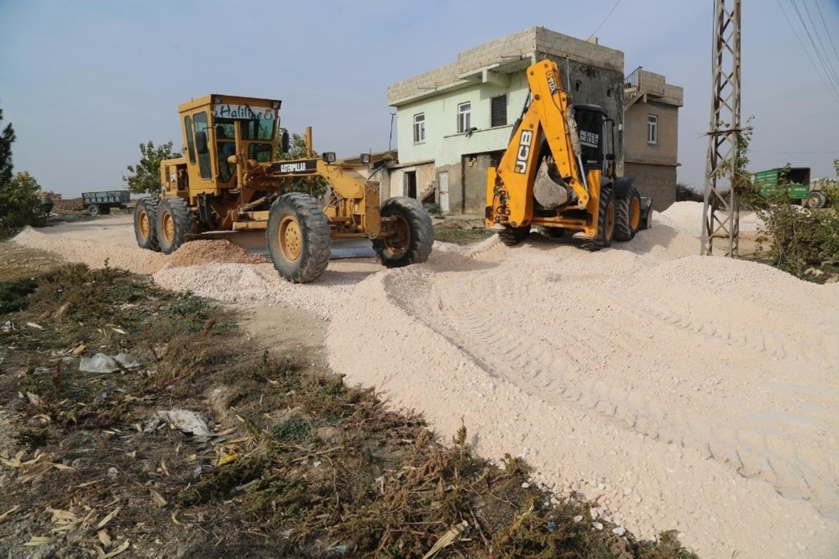 Haliliye&rsquo;de yol &ccedil;alışmaları devam ediyor