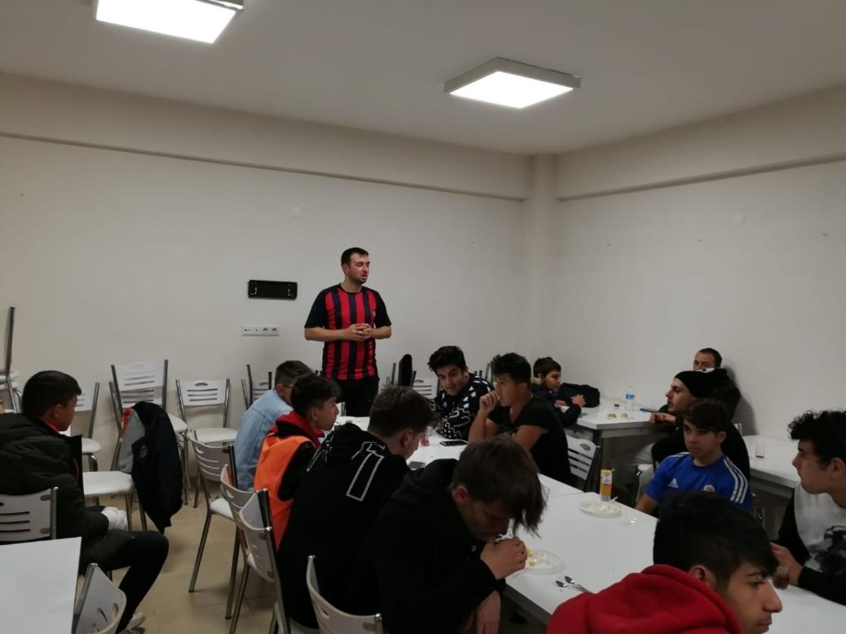 Futbol bahane sohbet şahane