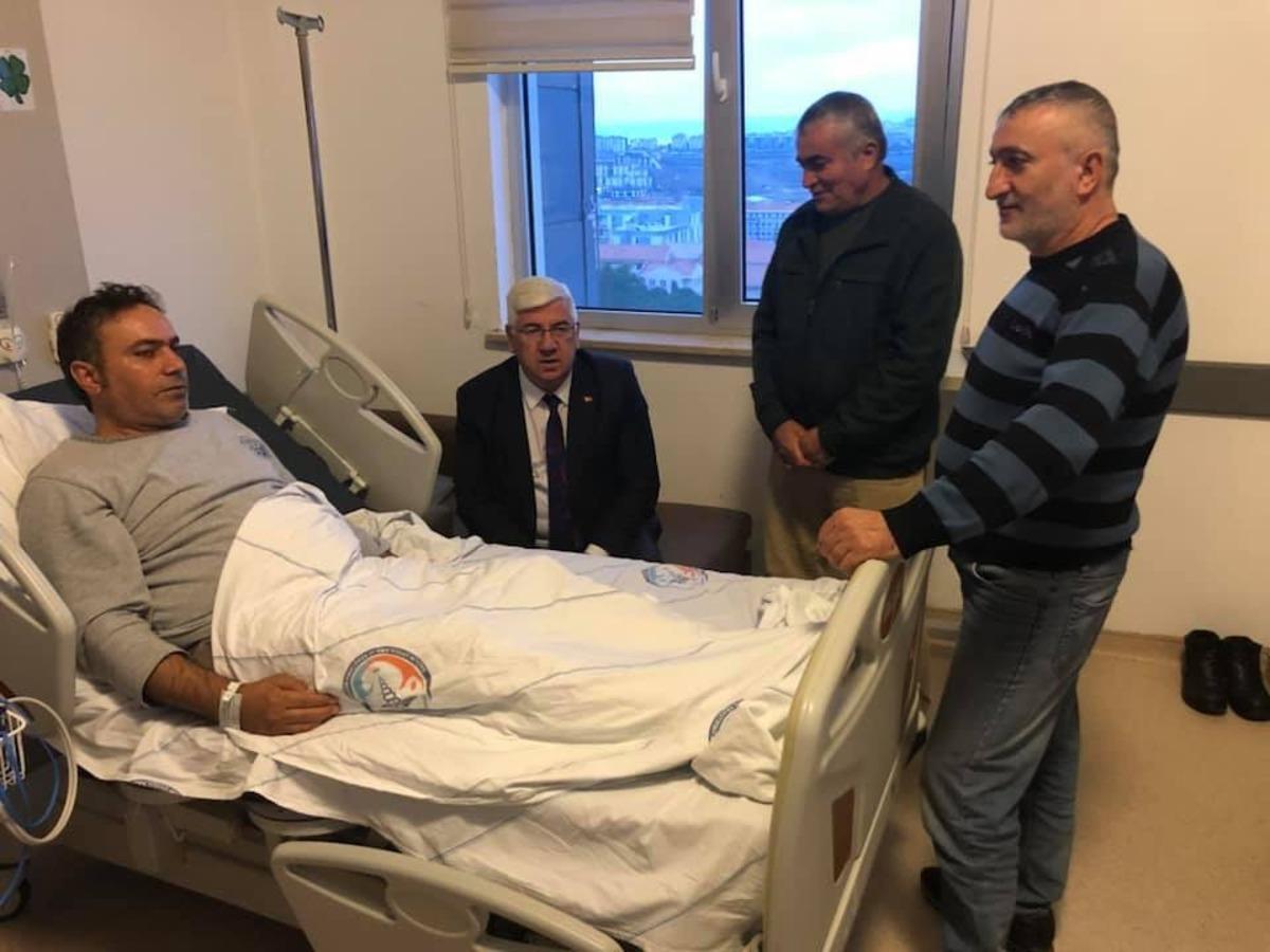Başkan Y&uuml;ksel hastalara moral ziyaretinde bulundu