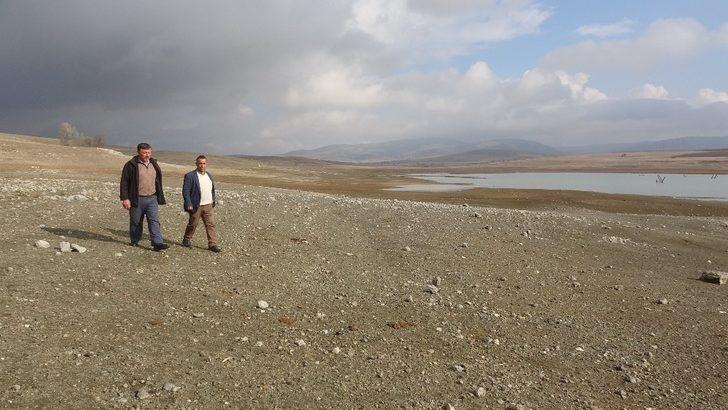 Su seviyesi 10 metre düştü! Ağaçlar ortaya çıktı G3