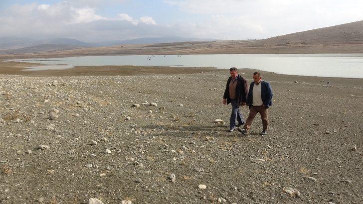 Su seviyesi 10 metre düştü! Ağaçlar ortaya çıktı G4