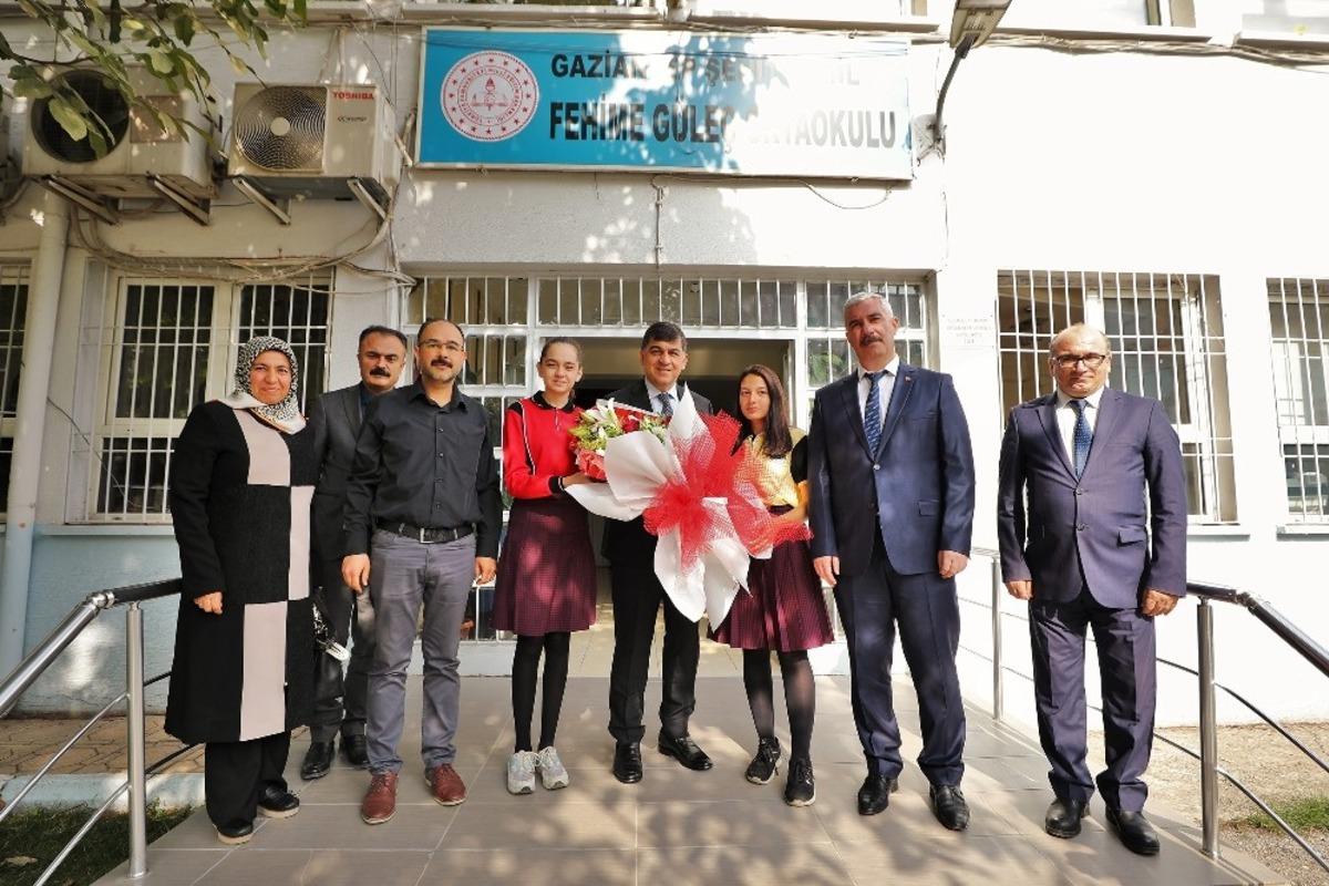 Başkan Fadıloğlu&rsquo;nu gururlandıran buluşma