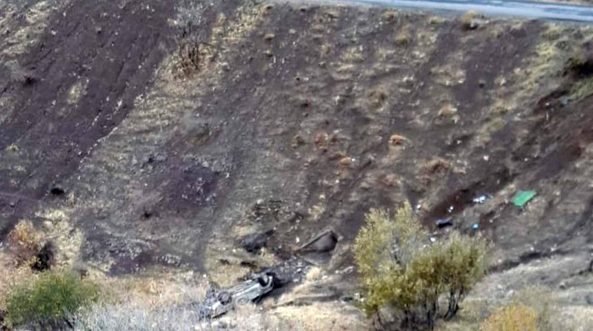 Siirt&rsquo;te ara&ccedil; şarampole yuvarlandı: 1 yaralı