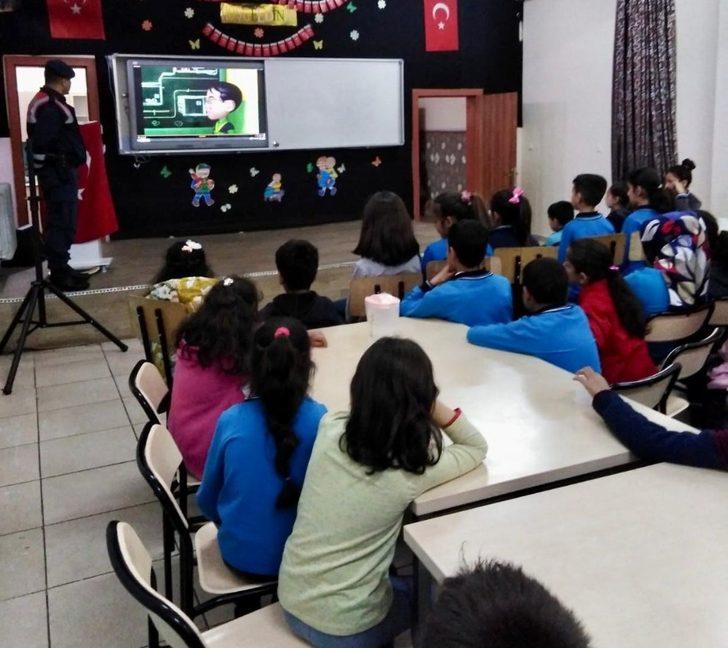 Jandarmadan öğrencilere trafik eğitimi G3