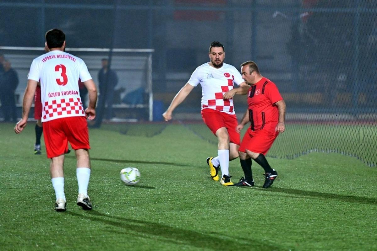 Isparta Belediyesi Futbol Turnuvası&rsquo;nda şampiyon 13 Aralık&rsquo;ta