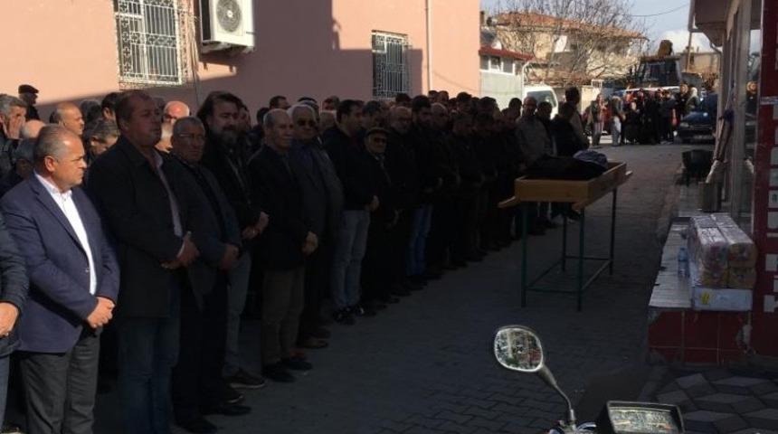 Niğde&rsquo;de intihar eden CHP&rsquo;li y&ouml;netici toprağa verildi