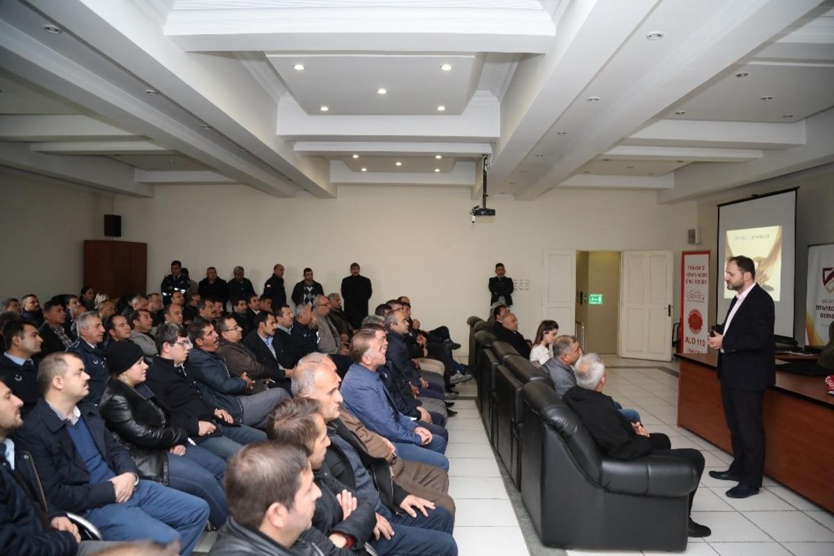 &ldquo;Psikolojik dayanıklılık&rdquo; konulu seminer verildi