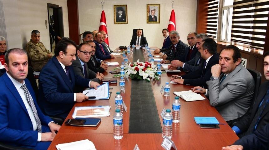 G&uuml;m&uuml;şhane&rsquo;de kamu kurumları karla m&uuml;cadeleye hazır