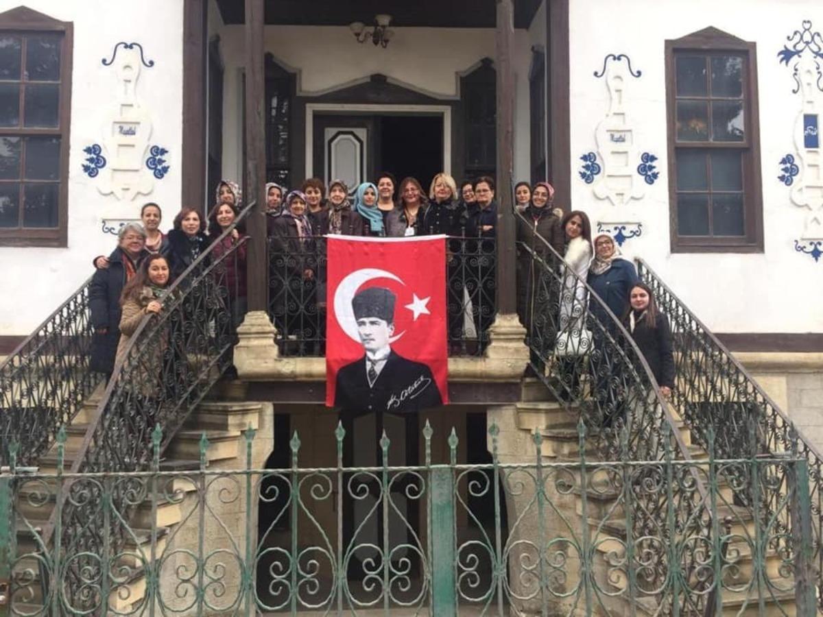 Girişimci kadınlara &ldquo;Kendi Hayatinin Lideri Ol&rdquo; semineri verildi