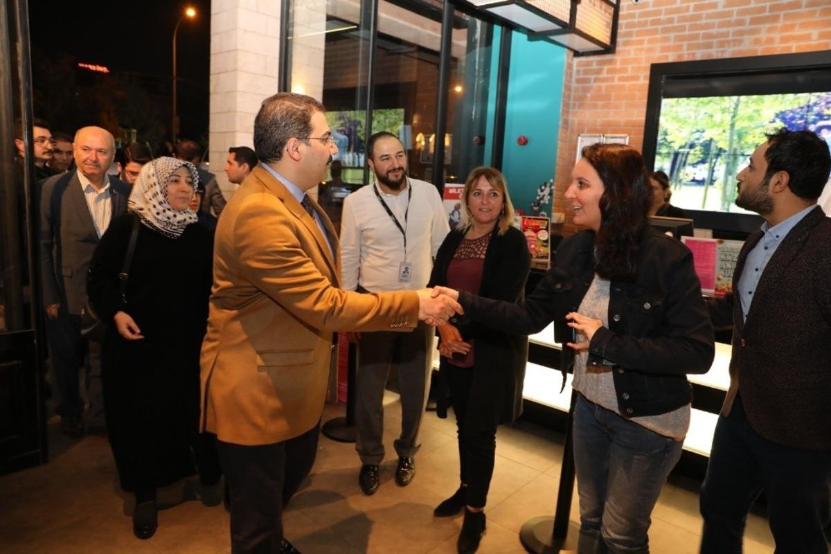 Haliliye Belediyesinden &ouml;ğretmenlere sinema etkinliği