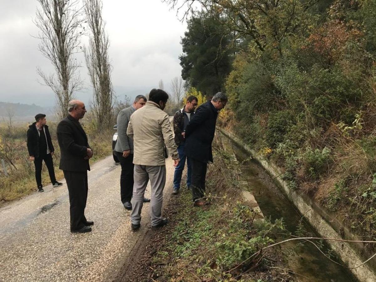 Osmaneli Kaymakamı Yavuz yol yapım &ccedil;alışmalarını yerinde inceledi