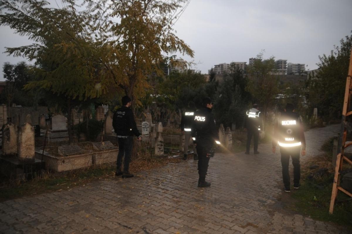 Cizre polisi uyuşturucu denetimlerine ara vermeden devam ediyor