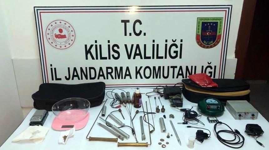 Ka&ccedil;ak kazı yapan kişiye jandarmadan su&ccedil;&uuml;st&uuml;