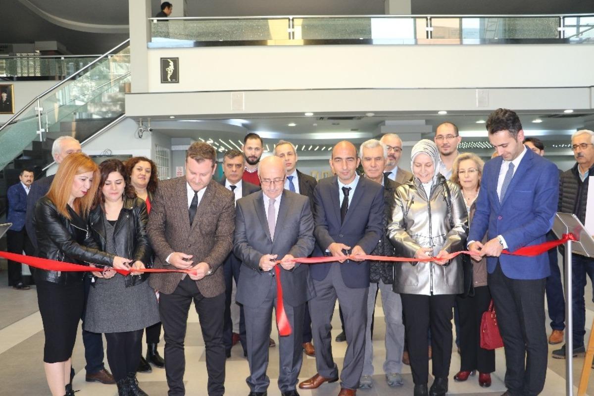 &lsquo;&Ouml;ğretmenlerin G&ouml;z&uuml;nden Kareler&rsquo; Fotoğraf Sergisi a&ccedil;ıldı