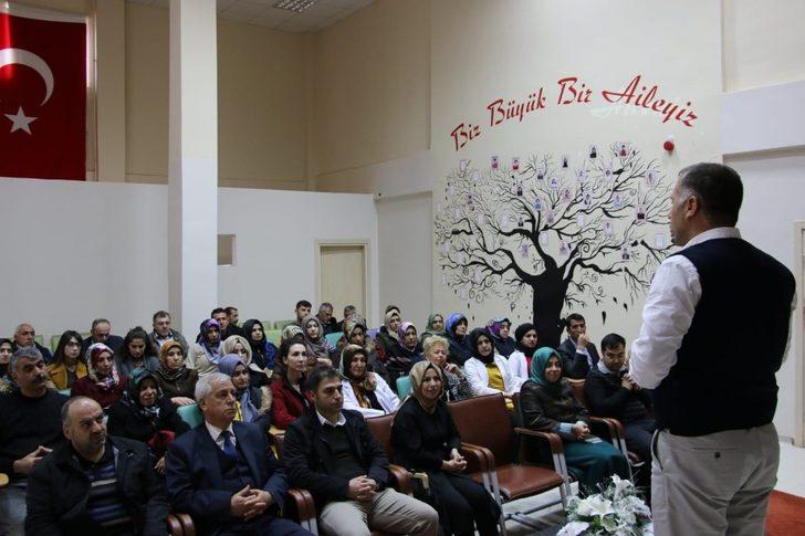 Elazığ’da ‘Özel Bireylere Yaklaşım’ semineri G3