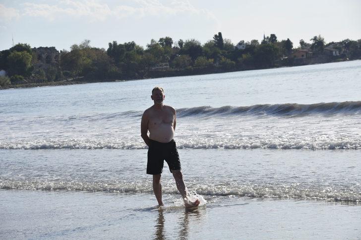 Antalya'da turistlerin deniz keyfi G4