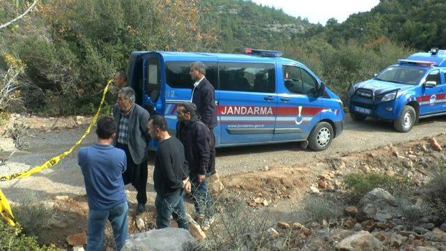 Otomobil havuza düştü, içindeki kadın hayatını kaybetti