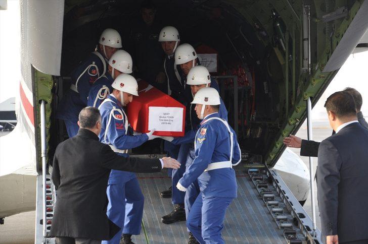 Akçakale'deki havan saldırısında şehit olan Tekin son yolculuğuna uğurlandı G2