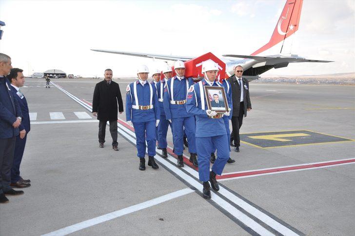 Akçakale'deki havan saldırısında şehit olan Tekin son yolculuğuna uğurlandı G4