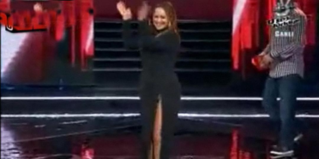 H&uuml;lya Avşar'dan şok frikik