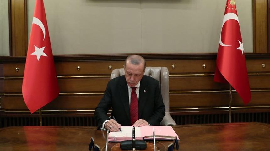 15 b&uuml;y&uuml;kel&ccedil;i merkeze alındı, 16 &uuml;lkeye yeni b&uuml;y&uuml;kel&ccedil;i atandı