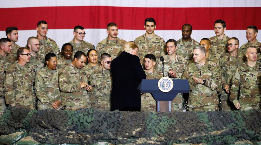 Trump'tan Afganistan'daki ABD askerlerine sürpriz "Şükran Günü" ziyareti