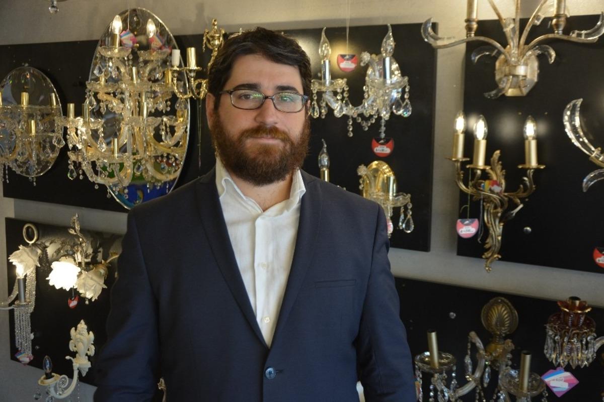 (&Ouml;zel) Katar ve Dubai saraylarını Bursa avizeleri s&uuml;sl&uuml;yor