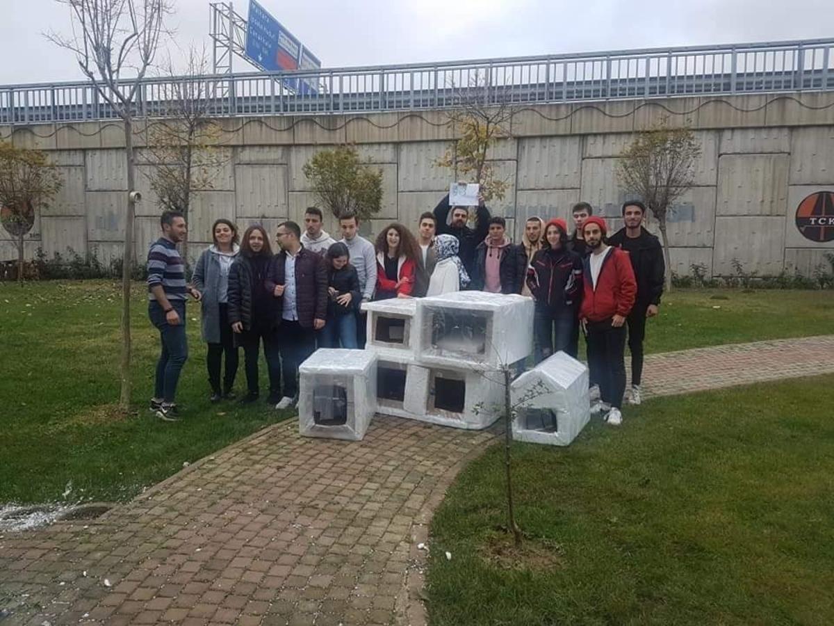 &Ouml;ğrencilerden &ouml;rnek davranış