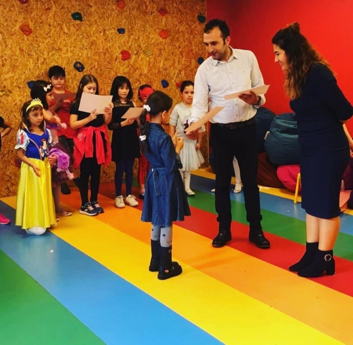 &Ccedil;ocuklara &ldquo;bilim&rdquo; sertifikası