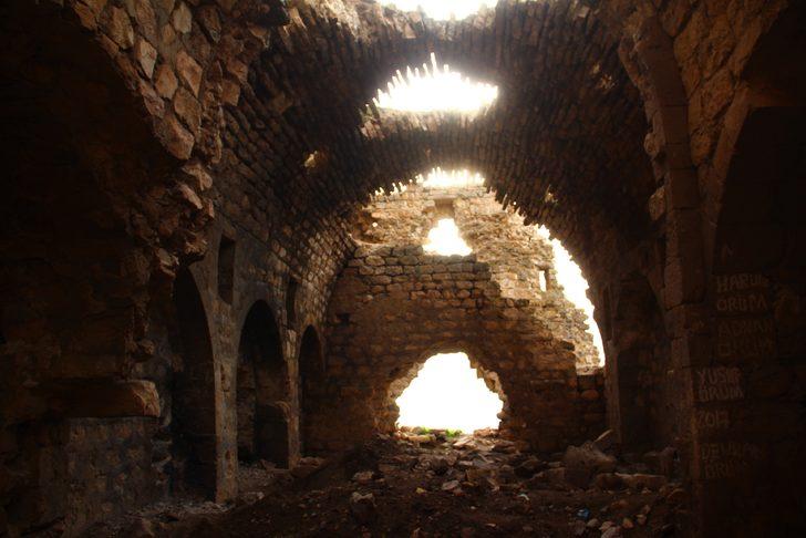 Mar Ahron Manastırı koruma altına alınıyor G2