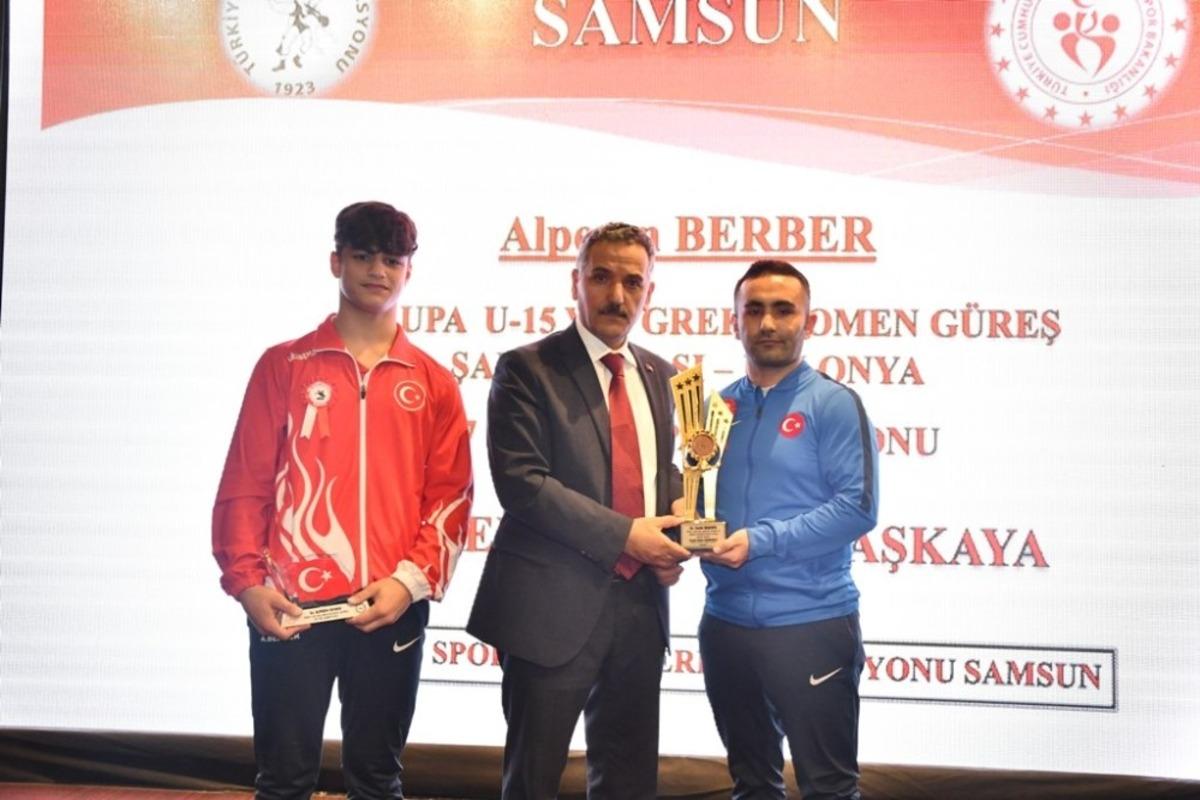 Vali Kaymak: &ldquo;İsteğimiz Samsunspor&rsquo;un S&uuml;per Lig&rsquo;e &ccedil;ıkması"