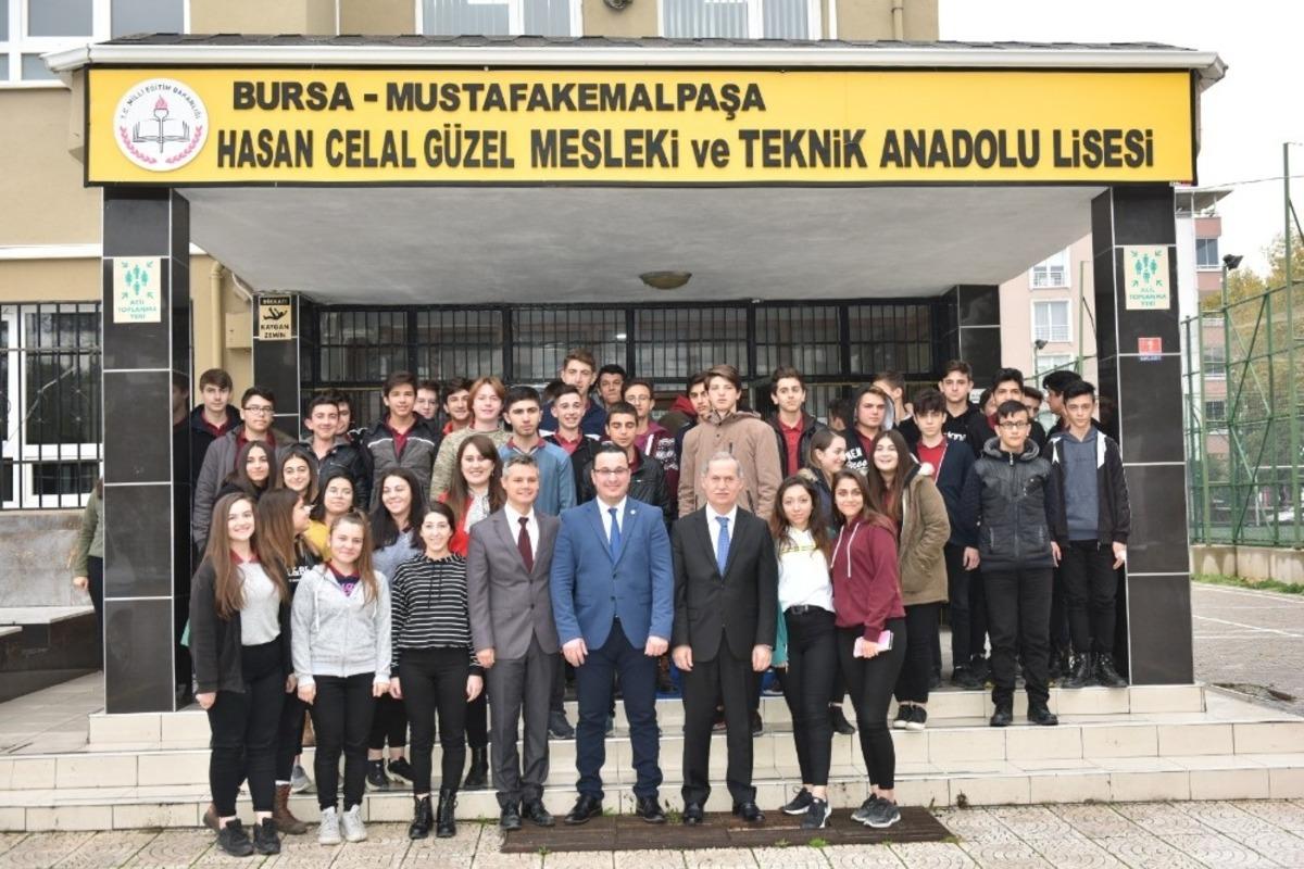 Başkan Kanar, &ouml;ğrencilerle tecr&uuml;belerini paylaştı