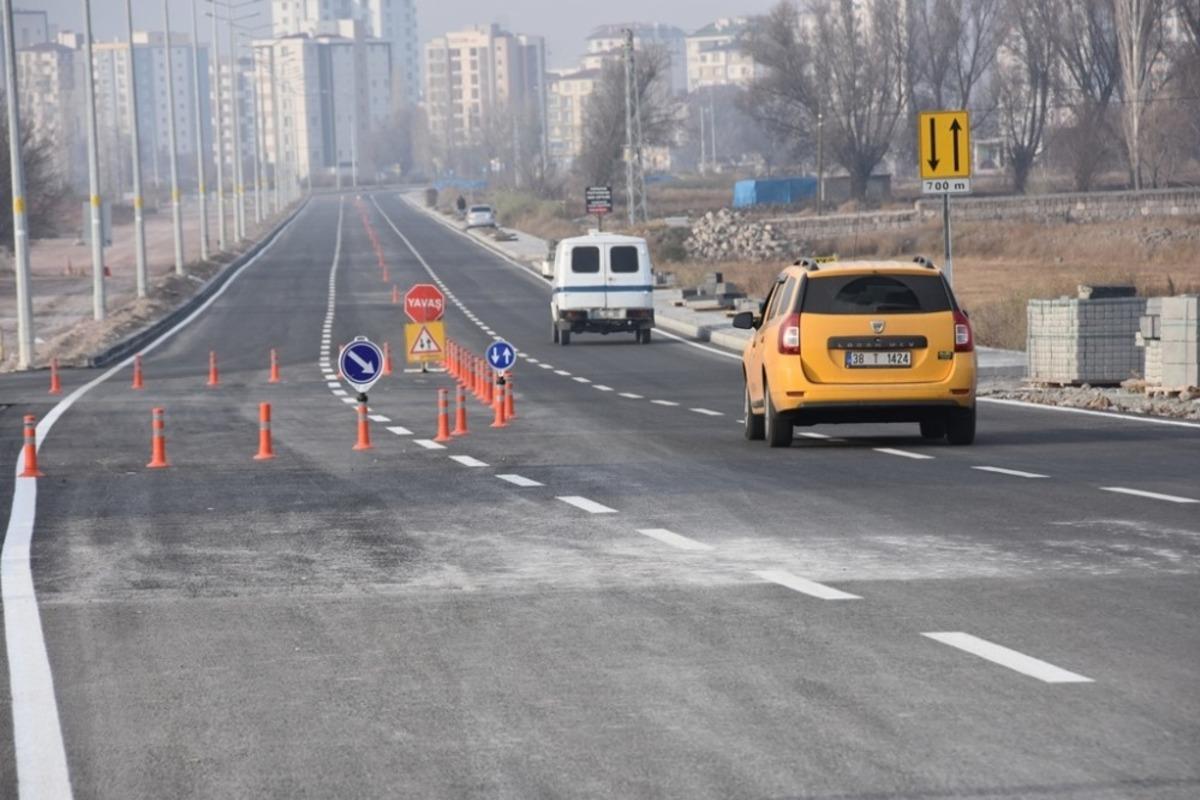 Kocasinan&rsquo;dan şehrin doğusu ile batısını birleştiren ulaşım hattı