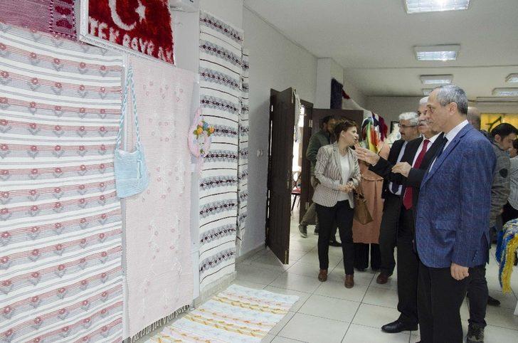 Çıpıt Sergisi açıldı G1