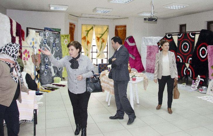 Çıpıt Sergisi açıldı G2