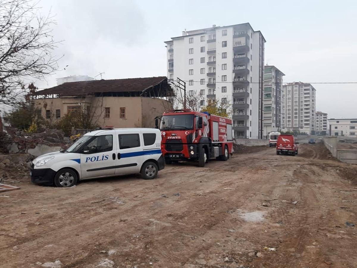 Tecde&rsquo;de ev yangını