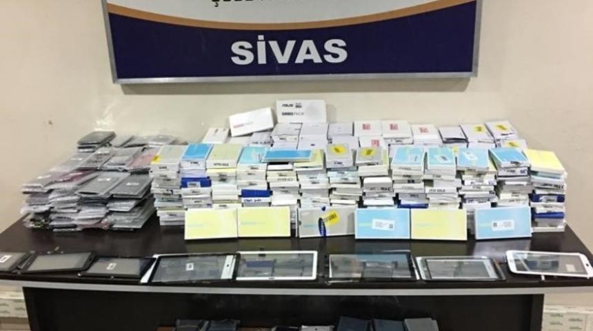 Kaçak aksesuarlara el konuldu