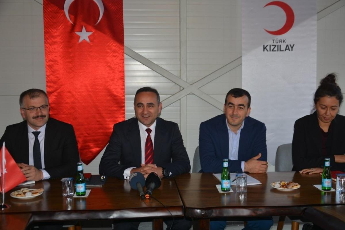 Ak&ccedil;akoca&rsquo;da yıkılacak Huzurevi i&ccedil;in Kızılay&rsquo;dan a&ccedil;ıklama geldi