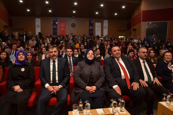 Aile, Çalışma ve Sosyal Hizmetler Bakanı Selçuk: G3