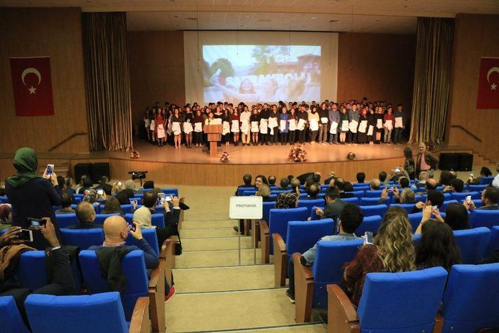 Geleceğin doktorları beyaz önlük giydi G4