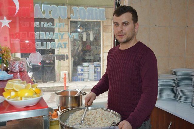 Sinop’ta lokantada askıda yemek uygulaması