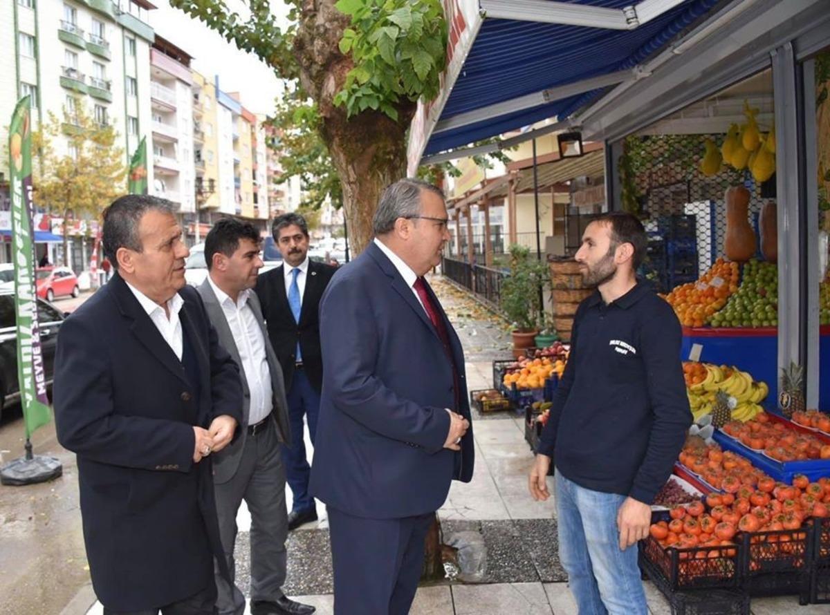 Başkan &Ccedil;er&ccedil;i mahalle ziyaretlerini s&uuml;rd&uuml;r&uuml;yor