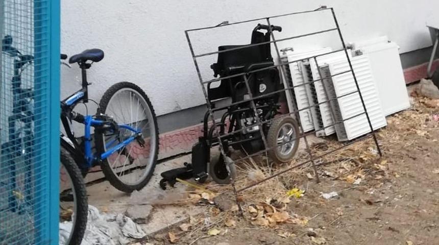 Engellilerin bisikletini &ccedil;alan hırsız tutuklandı