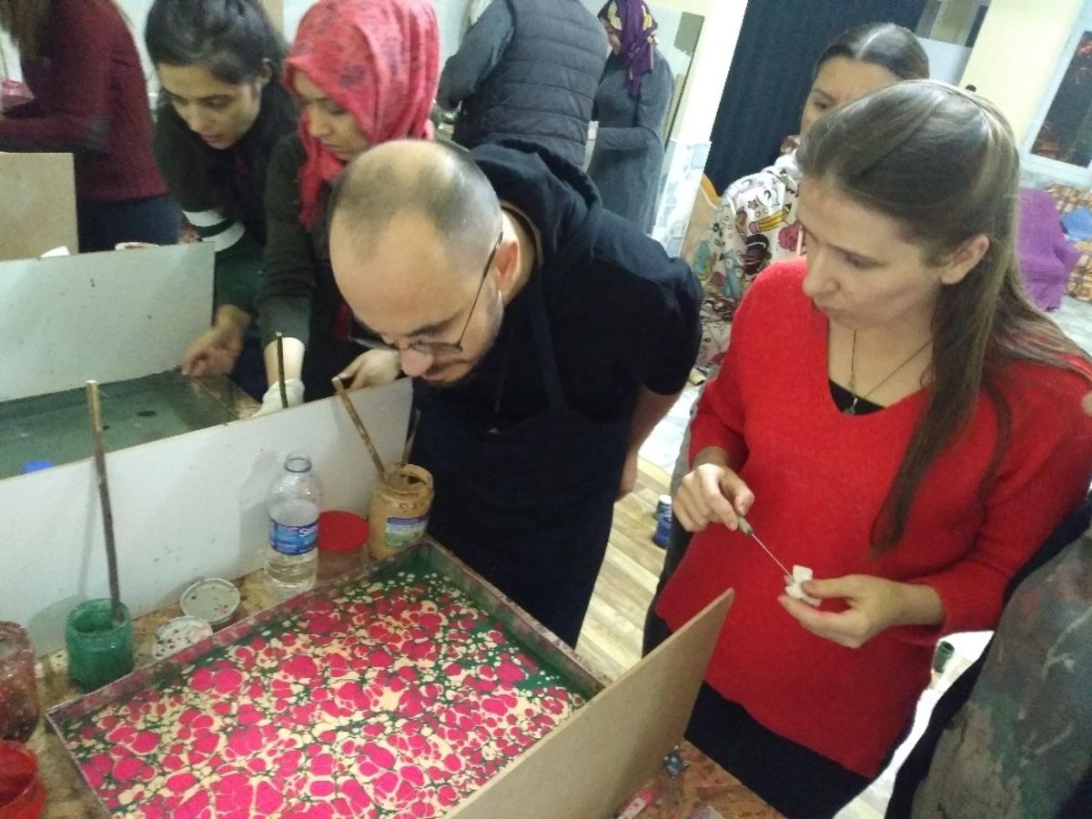 Meclisin 100. yılına &ouml;zel ebru kursu a&ccedil;ılacak